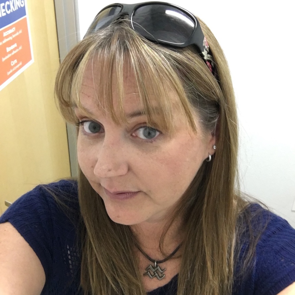 Meet your Posher, Angela